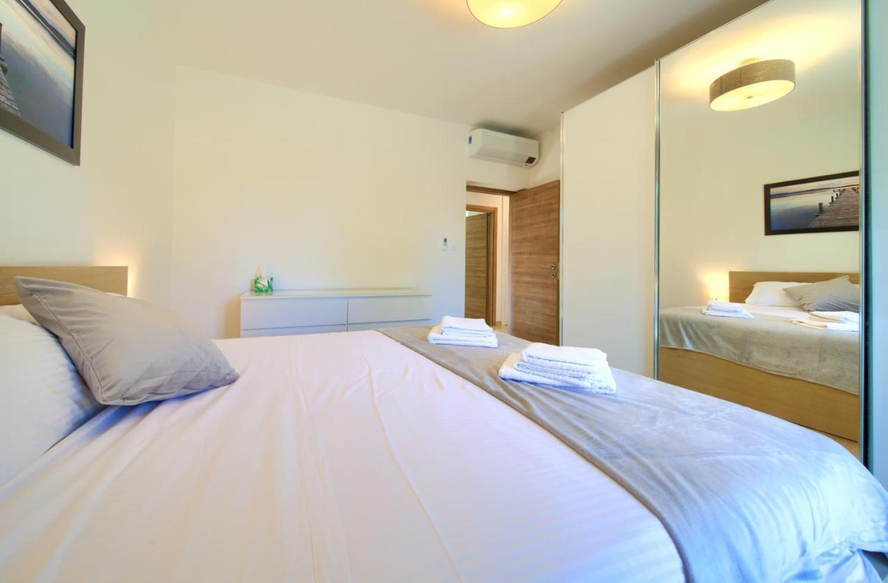 Tramonto Apartment Krk Town Bagian luar foto